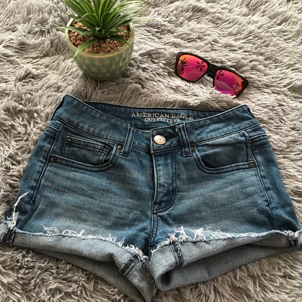 American eagle jean shorts size 2